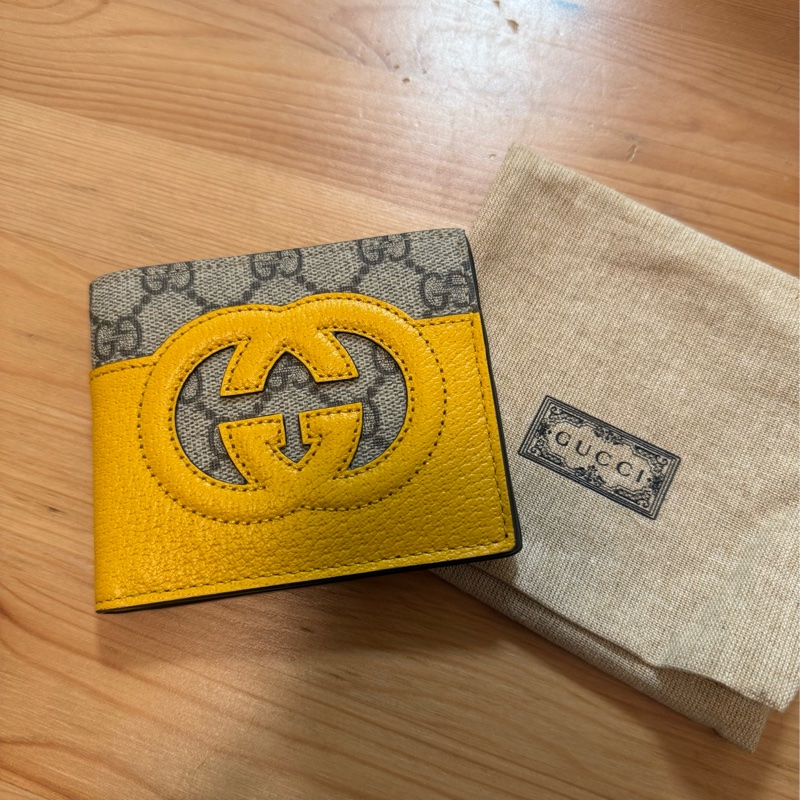 GUCCI/古馳飾鏤空互扣式雙G皮夾金黃色皮革和Supreme帆布-2