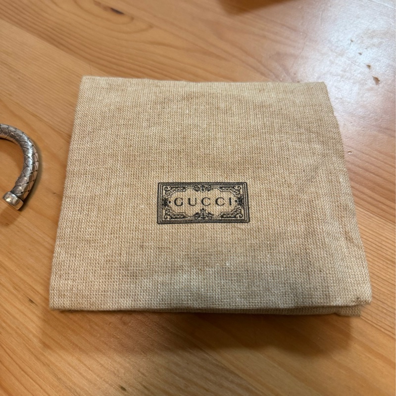 GUCCI/古馳飾鏤空互扣式雙G皮夾金黃色皮革和Supreme帆布-4