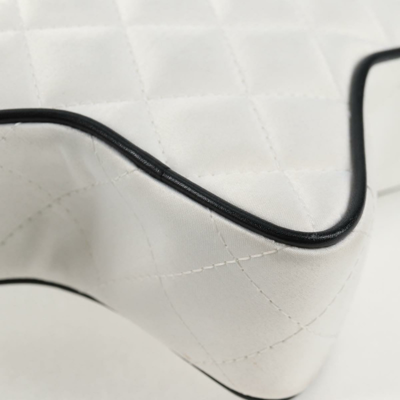 【日本直送】香奈兒星星鏈條單肩包緞面白金色 CC 正品 125991SM-16