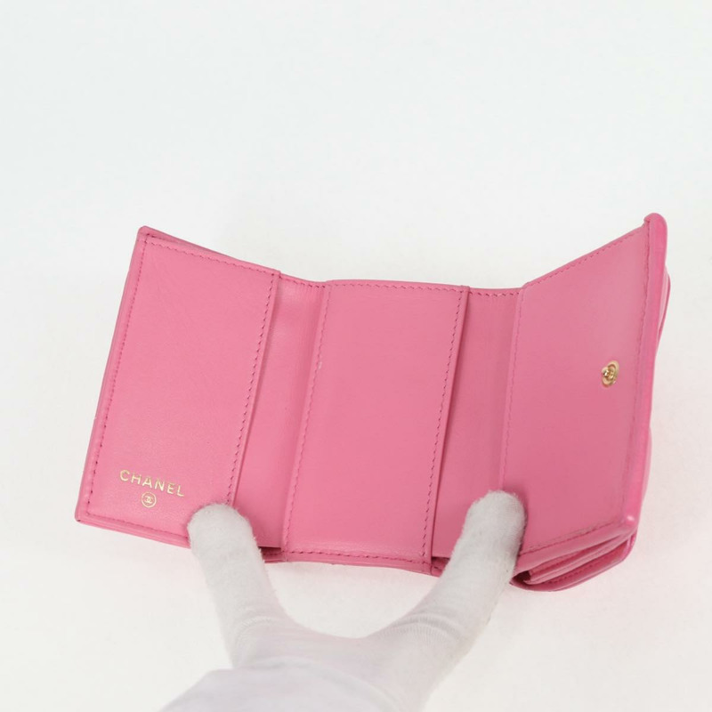 【日本直送】香奈兒 (CHANEL) Matelasse Compact 錢包，羊皮材質，粉紅色，金色雙C標誌，貨號 127761M-8