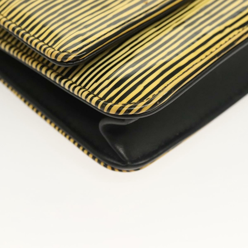 【日本直送】香奈兒鏈條皮夾漆皮黃銀色 CC 正品 128843-8