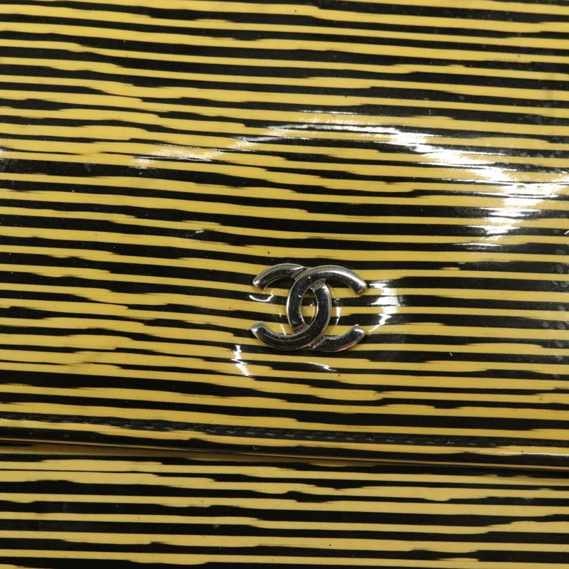 【日本直送】香奈兒鏈條皮夾漆皮黃銀色 CC 正品 128843-16