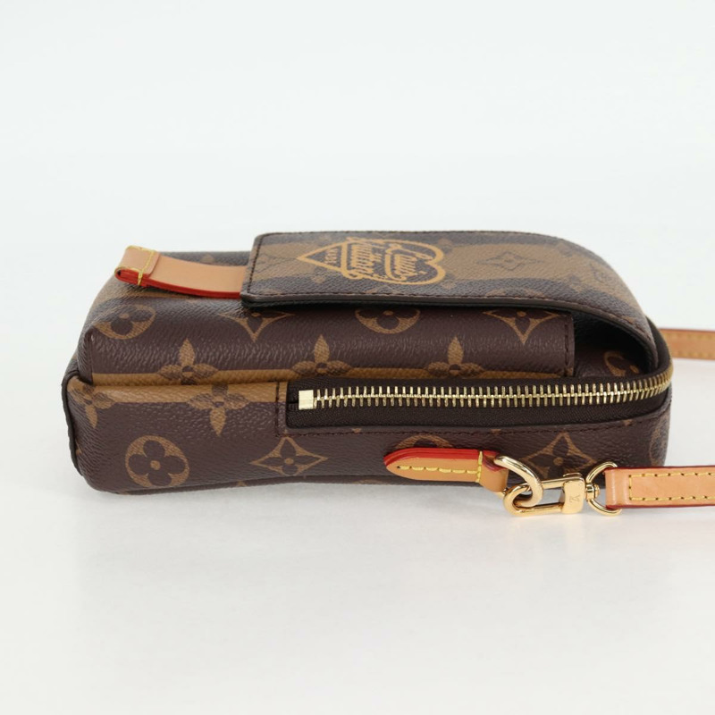 【日本直送】LOUIS VUITTON 字母條紋 LV x NIGO 雙手機袋 M81005 LV 授權 118926-3