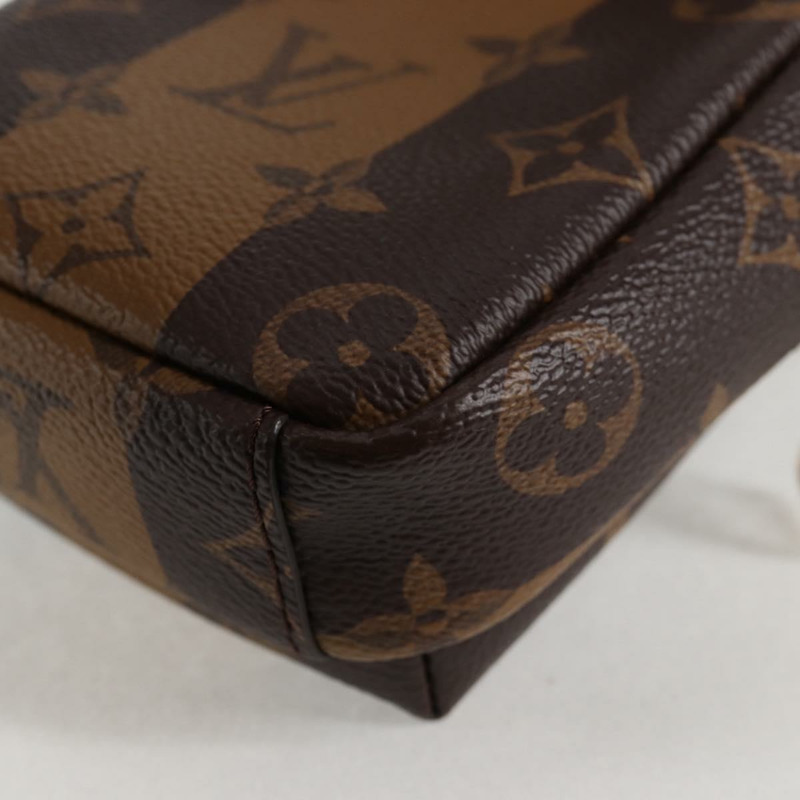 【日本直送】LOUIS VUITTON 字母條紋 LV x NIGO 雙手機袋 M81005 LV 授權 118926-16