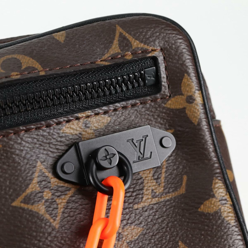 【日本直送】路易威登 Monogram 太陽能 Ray Pochette Volga 包 M44482 正品 131810M-16