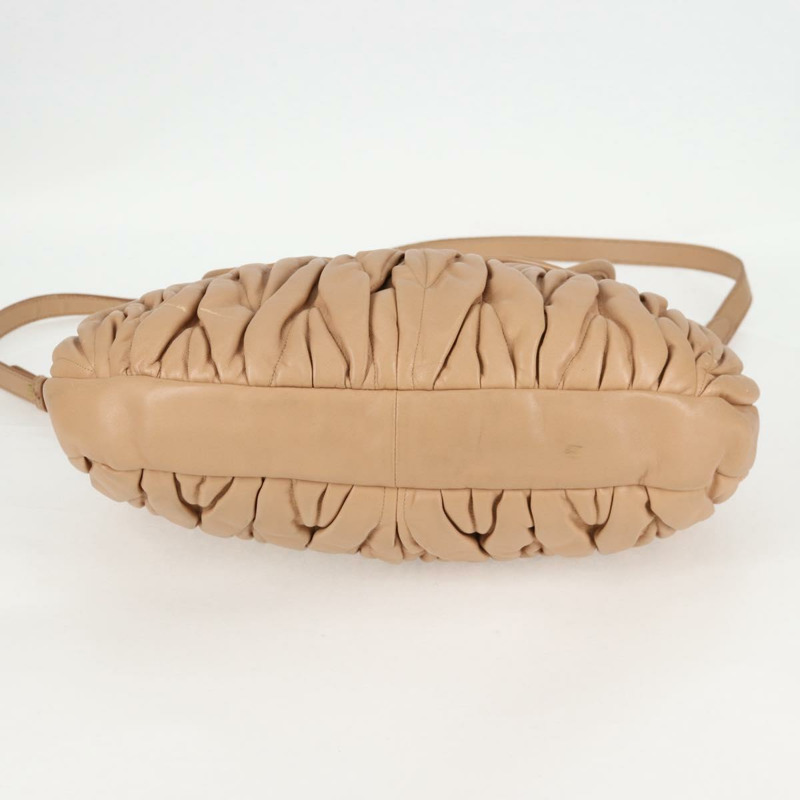 【日本直送】Miu Miu Matelasse 手提包 皮革 2 向 米色 金 正品 133401-4