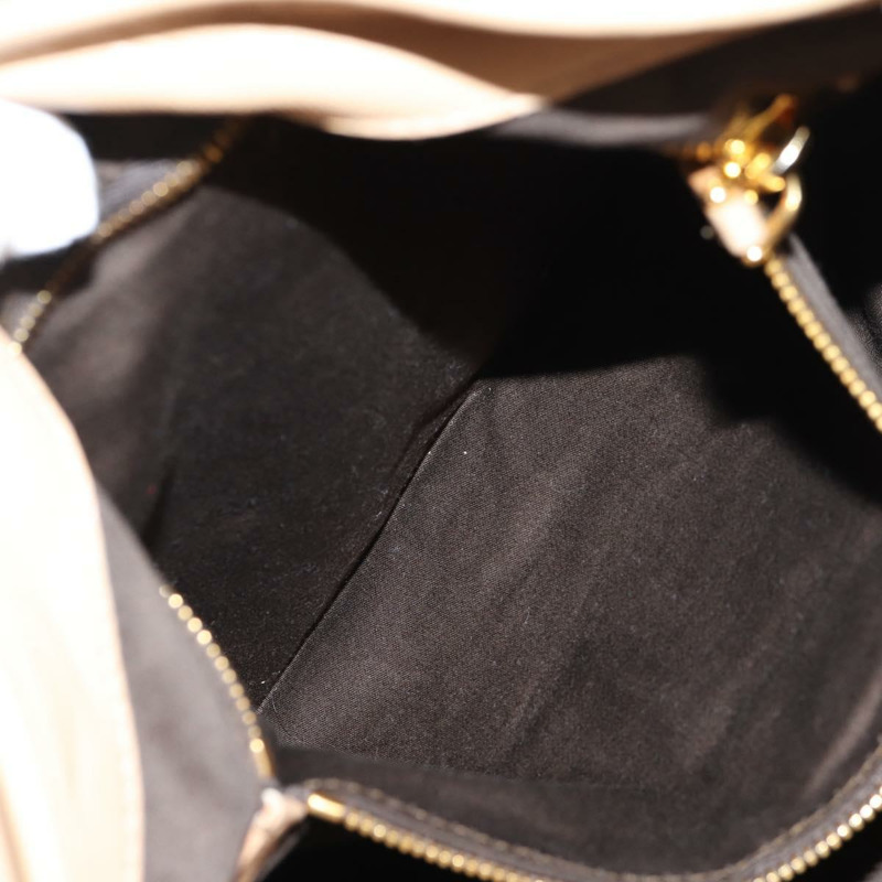 【日本直送】Miu Miu Matelasse 手提包 皮革 2 向 米色 金 正品 133401-27