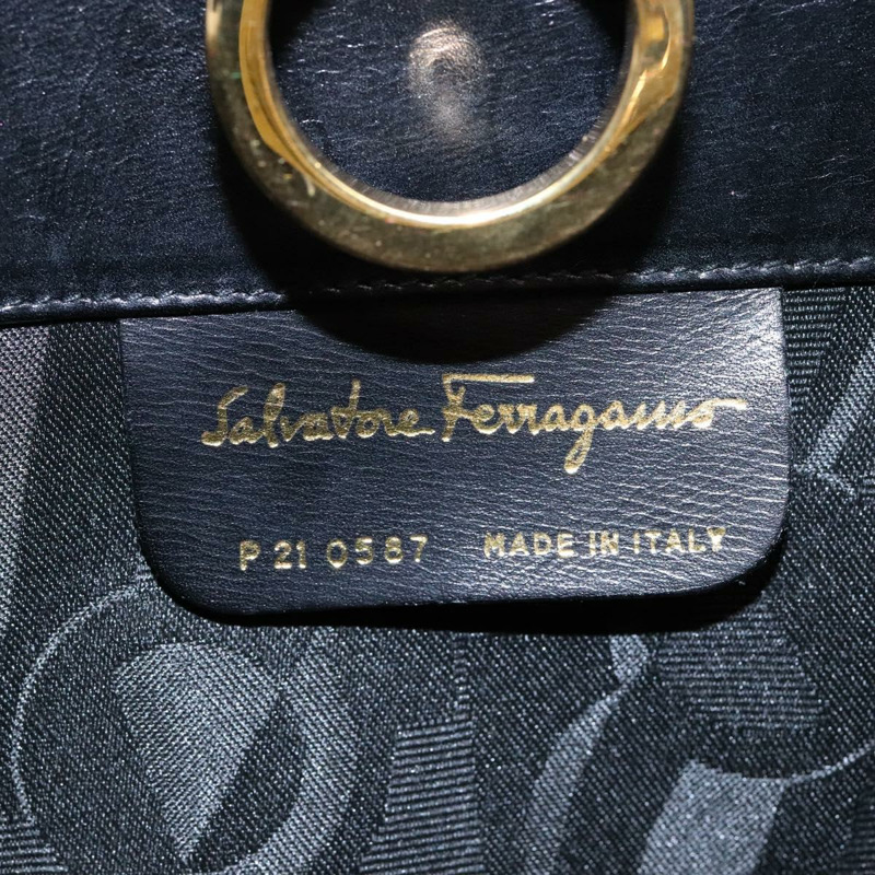 【日本直送】Salvatore Ferragamo Gancini 鏈條單肩包 皮革 黑金色 正品 136121-11