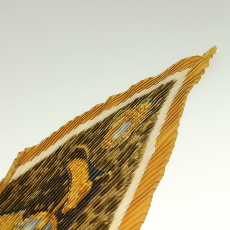 【日本直送】愛馬仕褶皺絲巾「CASQUES PLUMETS」真絲黃色正品 135394-12