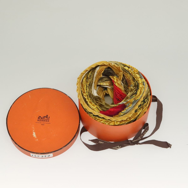 【日本直送】愛馬仕褶皺絲巾「CASQUES PLUMETS」真絲黃色正品 135394-13