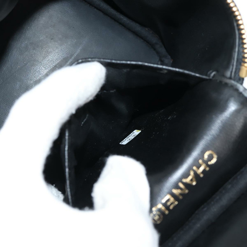 【日本直送】香奈兒 COCO Mark 化妝包 魚子醬色 黑色 金色 CC 正品 137768A-22