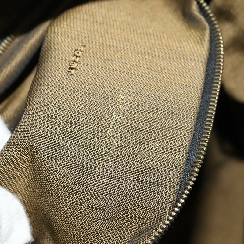 【日本直送】FENDI Zucca 帆布化妝包 手拿包 棕色 黑金 正品 137591-11