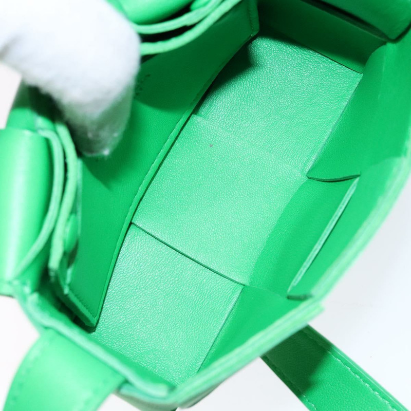 【日本直送】BOTTEGA VENETA MAXI INTRECCIATO 糖果卡式包皮革綠色正品 137583-10