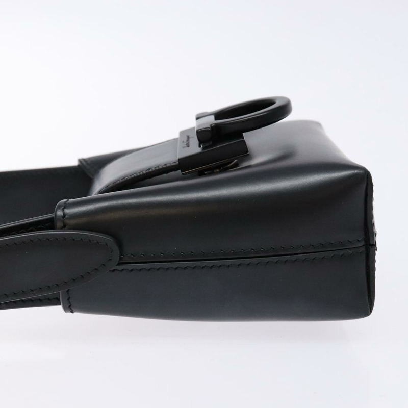 【日本直送】Salvatore Ferragamo Gancini 手袋 皮革 黑色 銀色 正品 137178-3