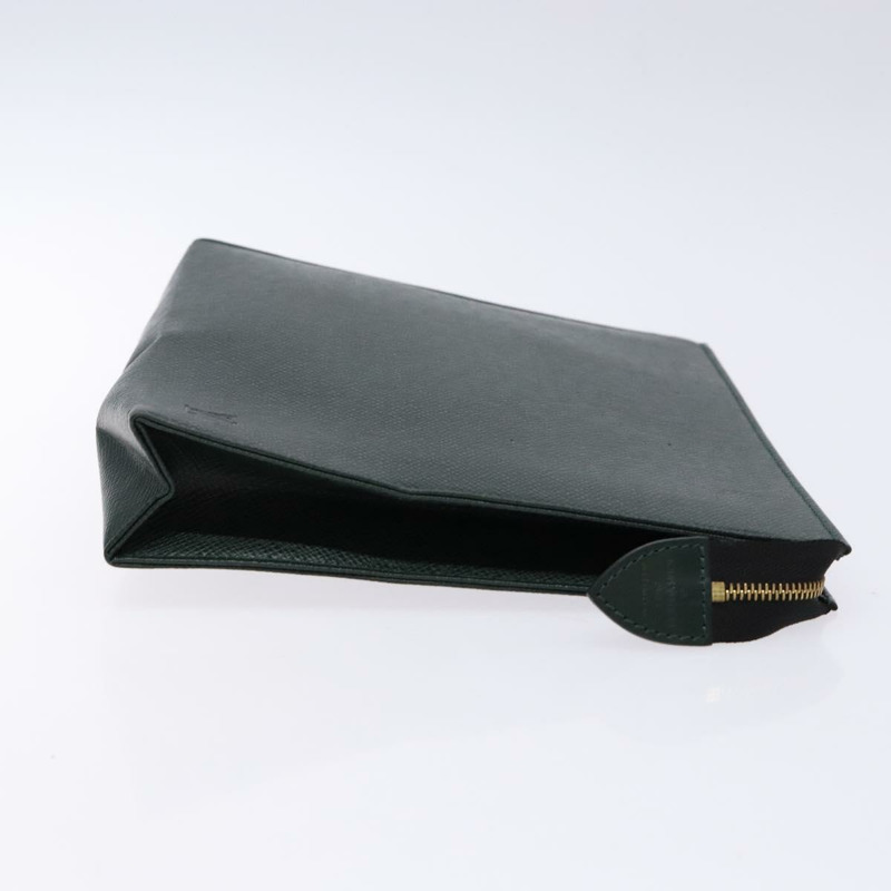【日本直送】LOUIS VUITTON Taiga Poche Toilette 26 小袋 Epicea LV 授權 yk19145-2
