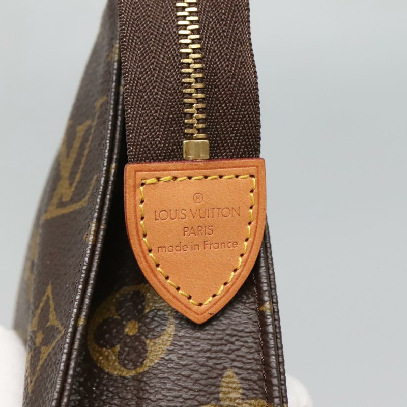【日本直送】路易威登 Monogram Poche Toilette 19 手拿包 M47544 LV 正品 130708-7
