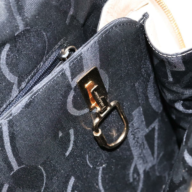 【日本直送】Salvatore Ferragamo Gancini 手提包 皮革 象牙色 金色 正品 139544-10