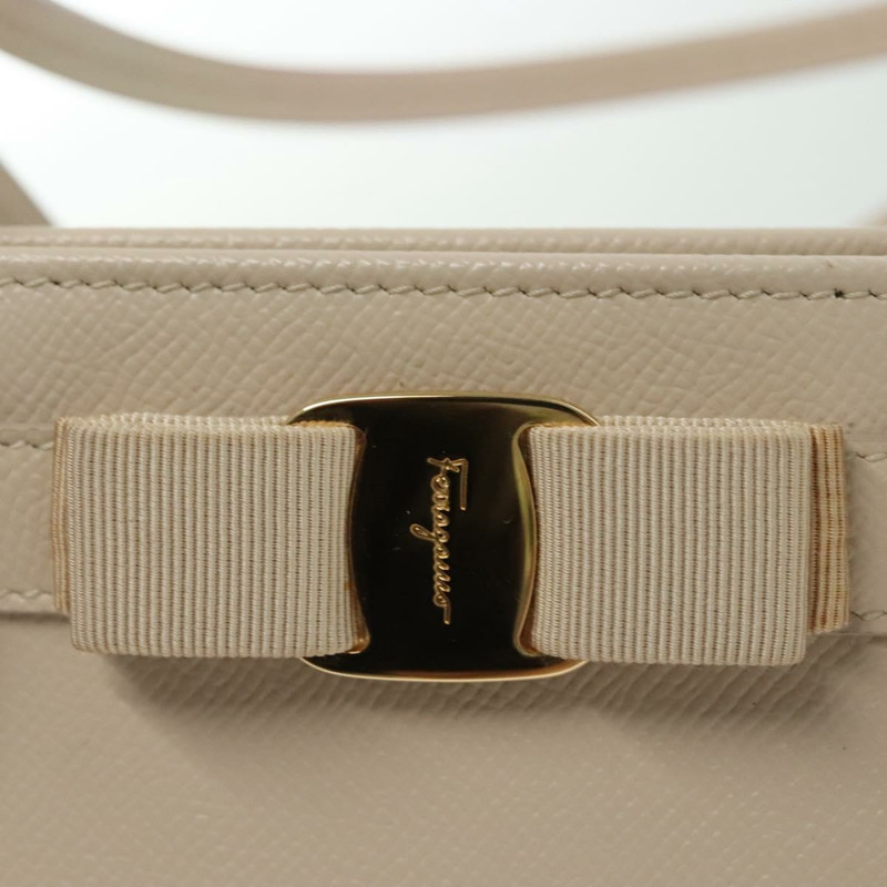 【日本直送】Salvatore Ferragamo Vala 托特包 皮革 淺米色 金色 正品 139066-17