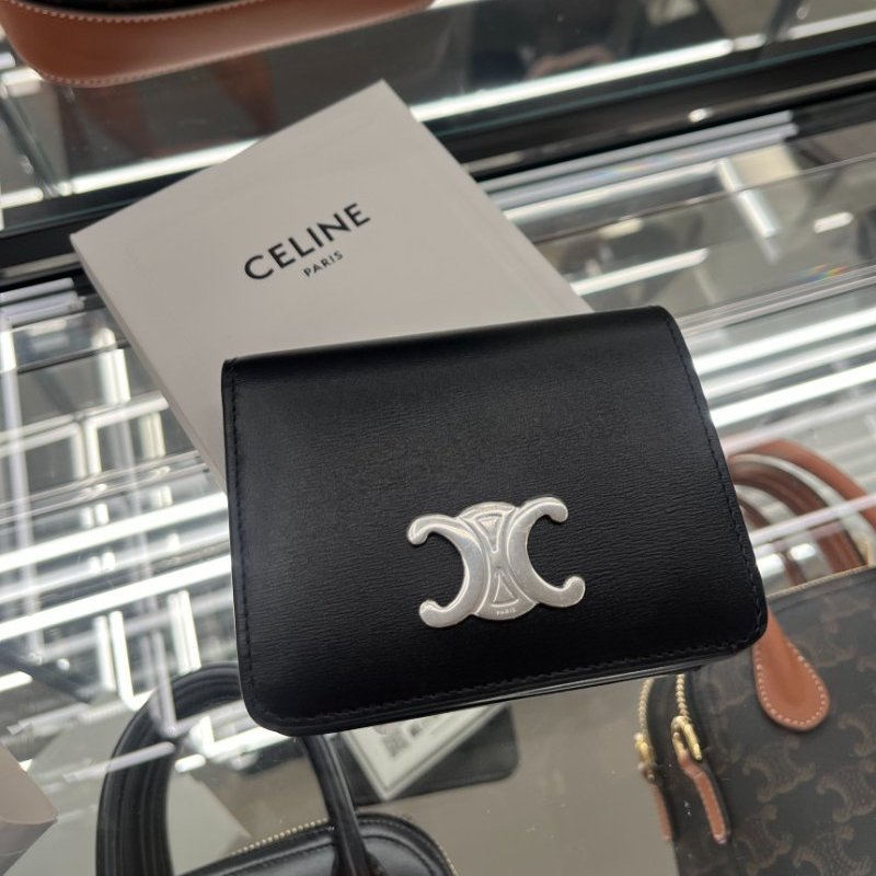 🎉新品好折扣✨Celine 10K623 Triomphe 凱旋門小牛皮短夾 黑色/銀釦-1