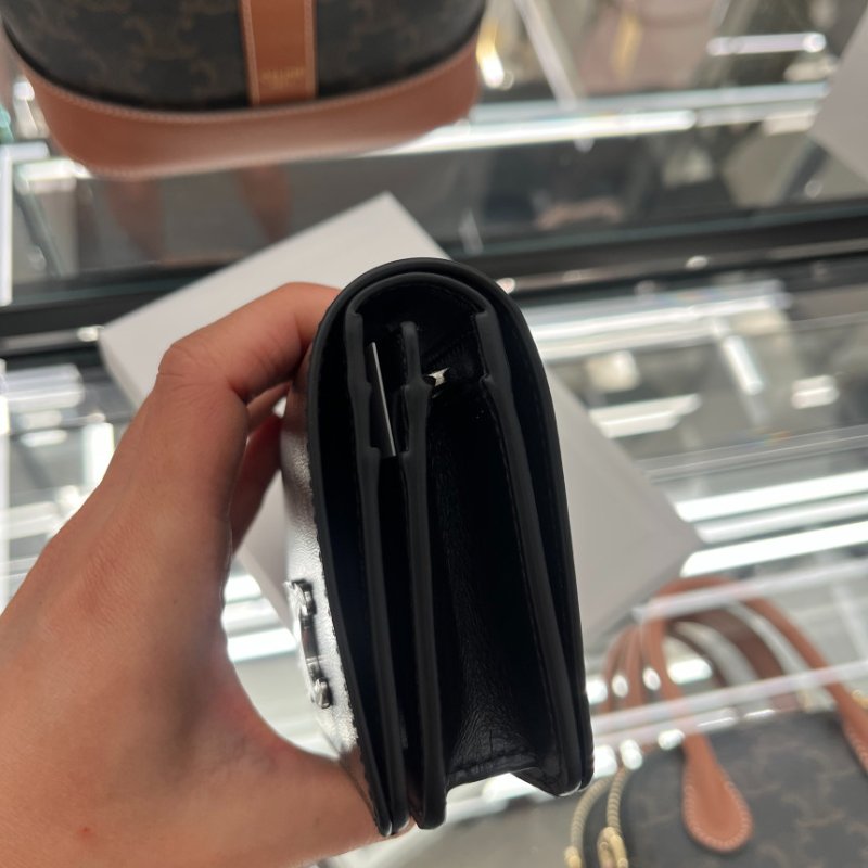 🎉新品好折扣✨Celine 10K623 Triomphe 凱旋門小牛皮短夾 黑色/銀釦-3