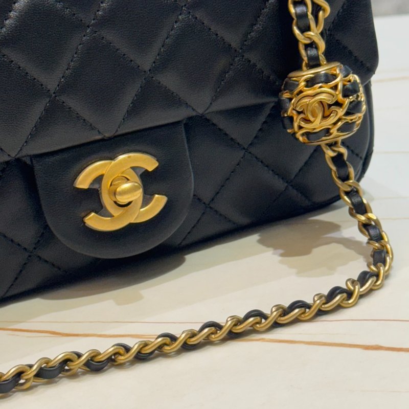 *SHIHNA名牌精品* CHANEL核桃金球迷你口蓋包20cm (晶片款)-1