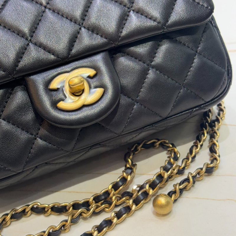 *SHIHNA名牌精品* CHANEL核桃金球迷你口蓋包20cm (晶片款)-2