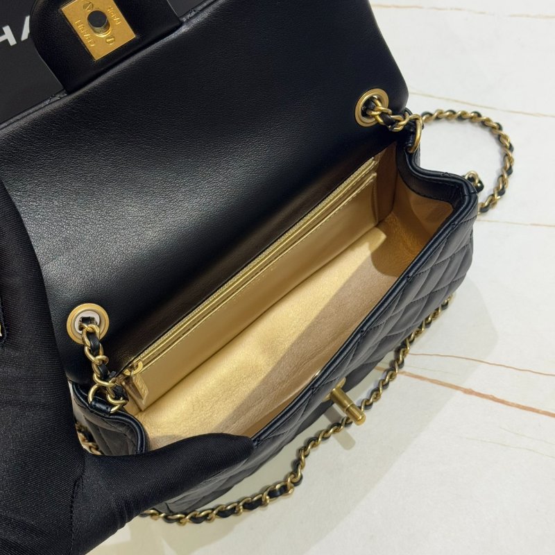 *SHIHNA名牌精品* CHANEL核桃金球迷你口蓋包20cm (晶片款)-6