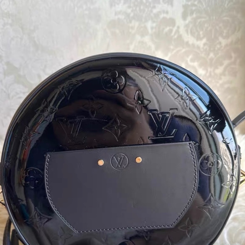 LV 黑金漆皮 圓餅 尺寸22*20*7 20年-5
