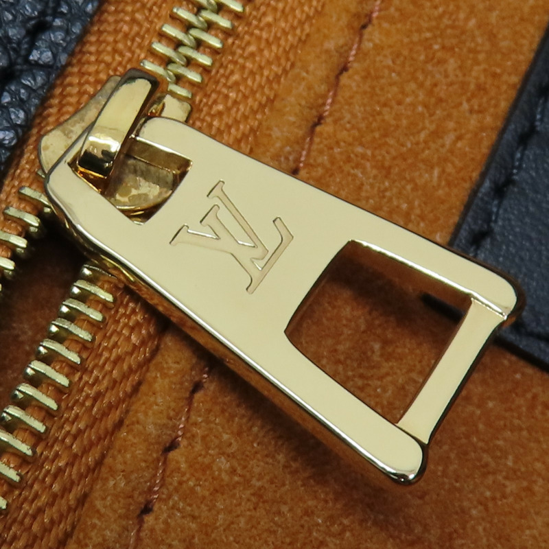 黑色 壓紋牛皮 On The Go GM 兩用包 M44925 M44925-16