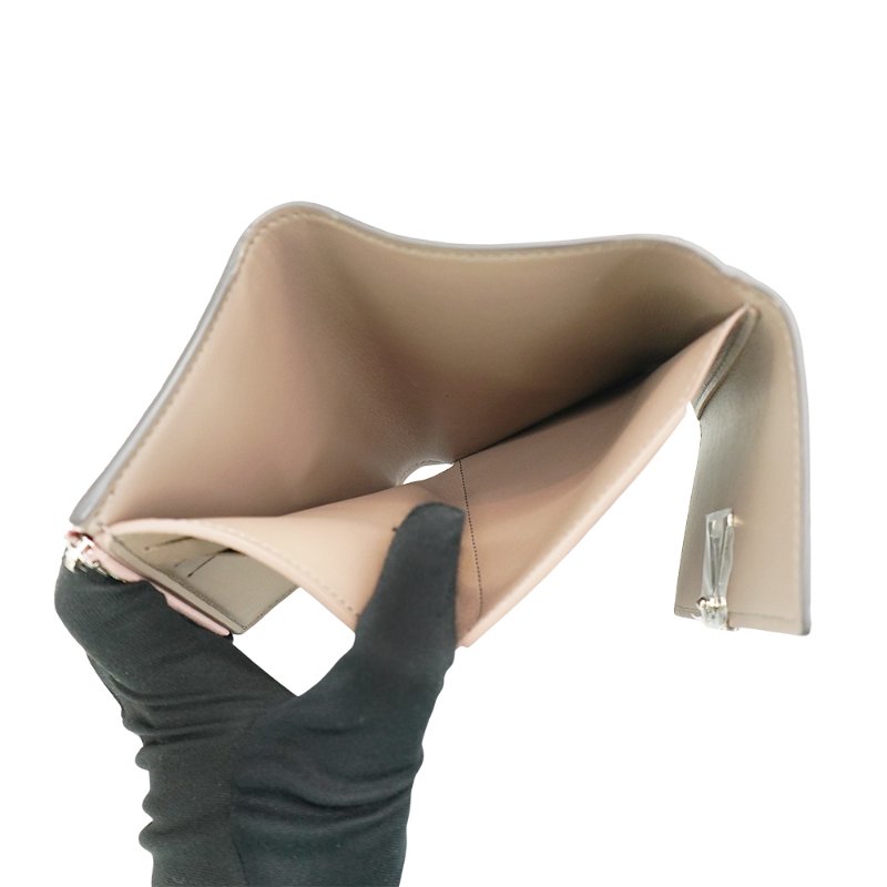 Louis Vuitton Capucines Taurillon 皮革釦式三折中夾(M62156-粉)-5