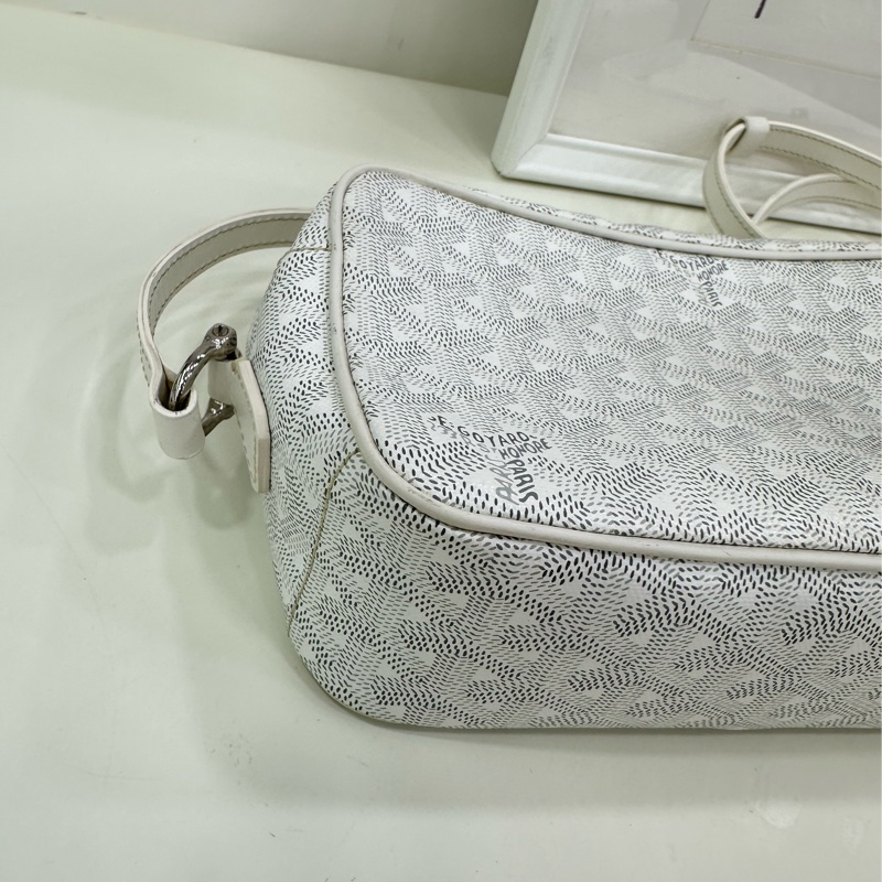 GOYARD 戈雅 cap-vert白色Y字老花滿印 單肩斜挎相機包 成色一般 配皮有點發黃-9