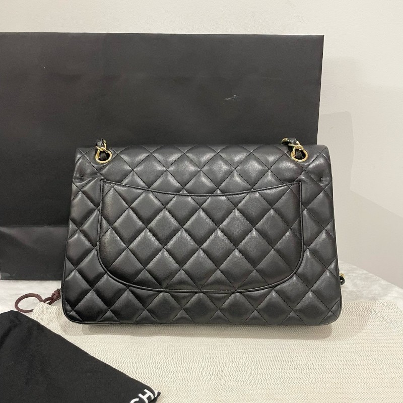 Chanel香奈兒 黑色羊皮CF大號jumbo 17開 肩背包-1