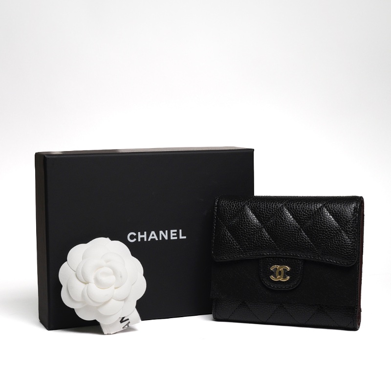 CHANEL Caviar 金色CC Logo 菱格紋荔枝牛皮三折短夾(黑色)-4