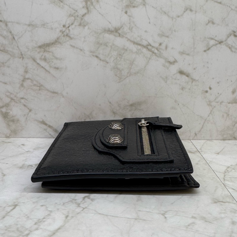 Balenciaga 大釦對開短夾 黑-3