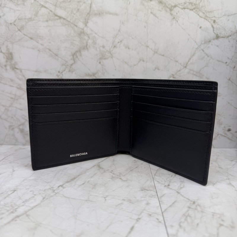 Balenciaga 大釦對開短夾 黑-4