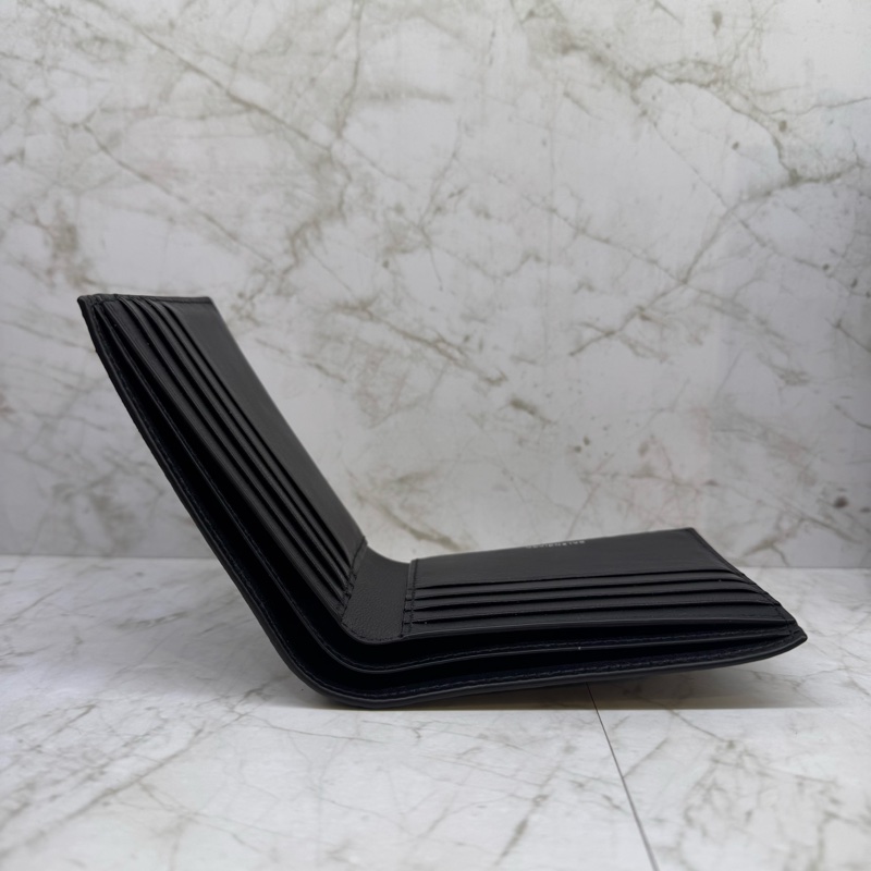 Balenciaga 大釦對開短夾 黑-8