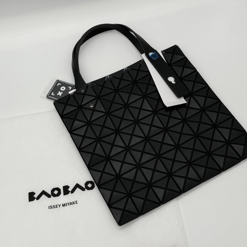 【閒置品♥️】 ISSEY MIYAKE 三宅一生 BAO BAO 超熱門 經典款 托特包 購物袋-0