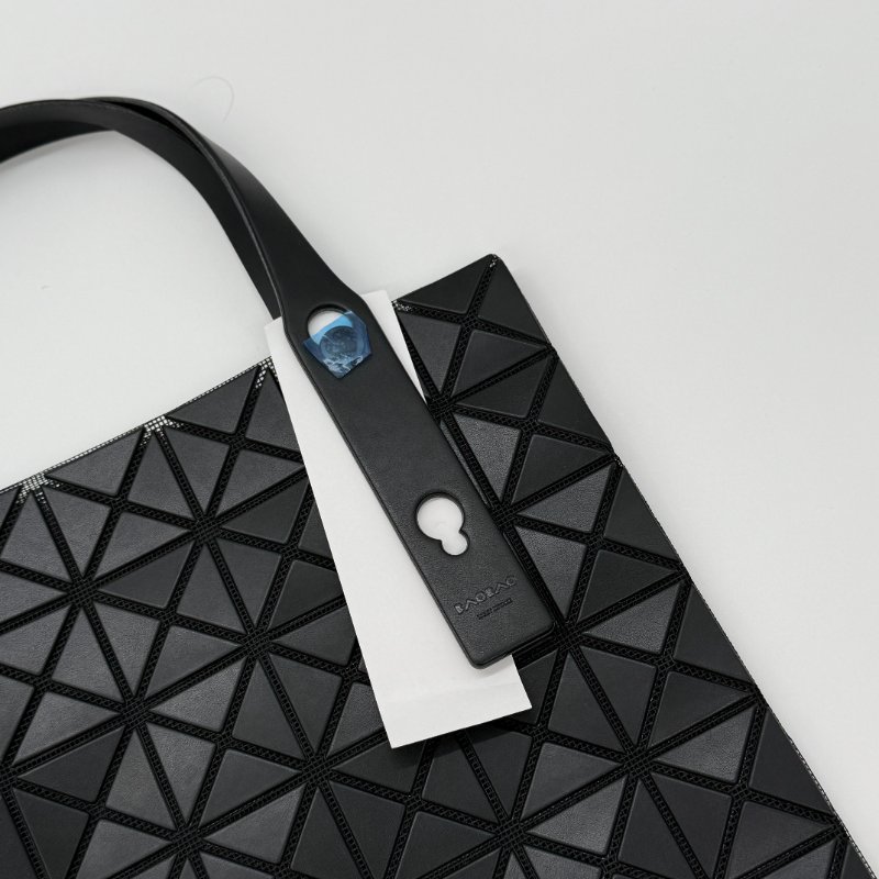 【閒置品♥️】 ISSEY MIYAKE 三宅一生 BAO BAO 超熱門 經典款 托特包 購物袋-1