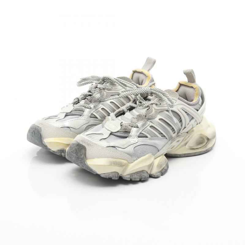 adidas XLG RUNNER DELUXE 運動鞋，麂皮材質，灰色，8碼，二手女款-0