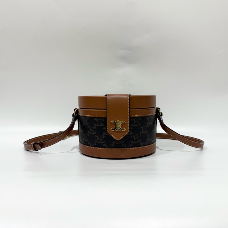 CELINE凱旋門Tambour Triomphe牛皮圓桶側背包195192BZJ-0