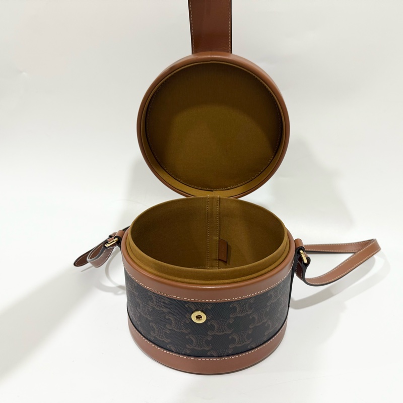 CELINE凱旋門Tambour Triomphe牛皮圓桶側背包195192BZJ-9