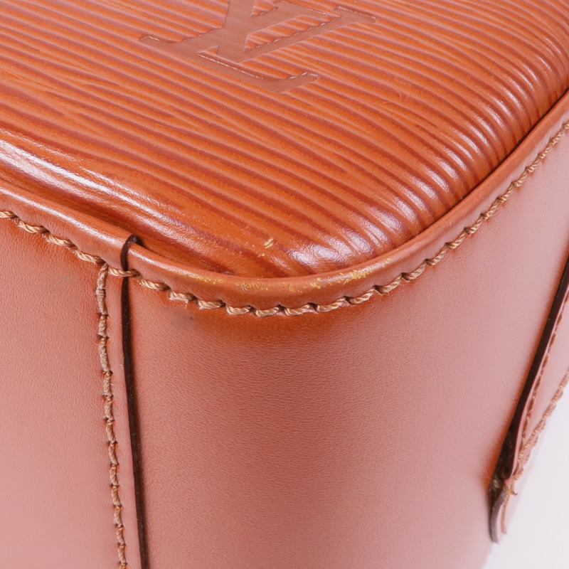 LOUIS VUITTON Epi Sablon金扣手挽袋-5