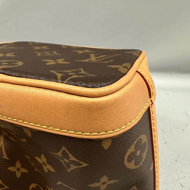 LV M81266 原花金釦 nano noe mini水桶包-6