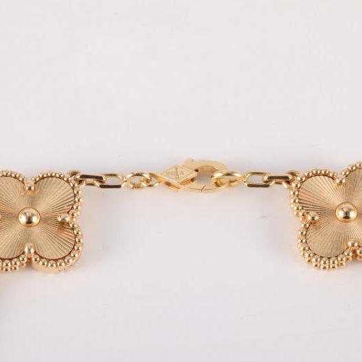 Vintage Alhambra 中號五花手鏈 镭射 新扣 18K黃金 S-M碼 黃金-1