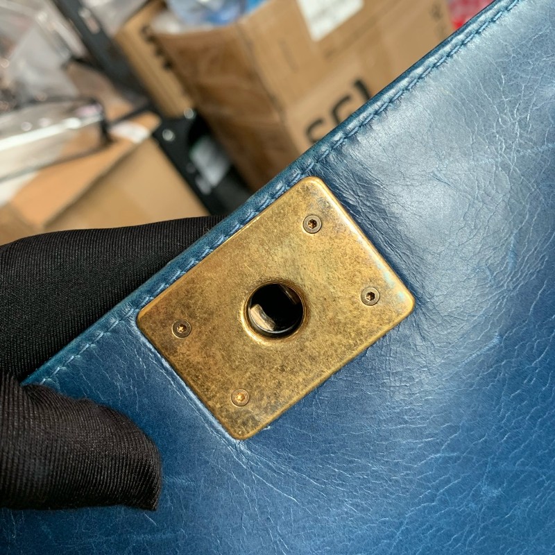 Chanel 香奈兒 大號leboy 藍色金扣鏈條包 17開-21