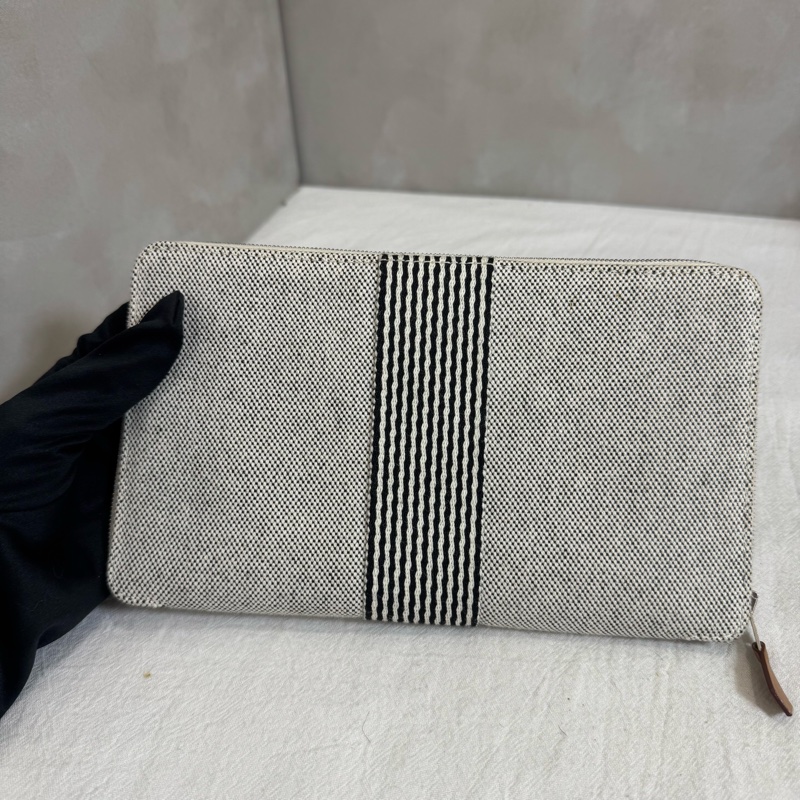 Hermes 黑拼色帆布亞麻ㄇ字拉鏈多功能手拿包-3