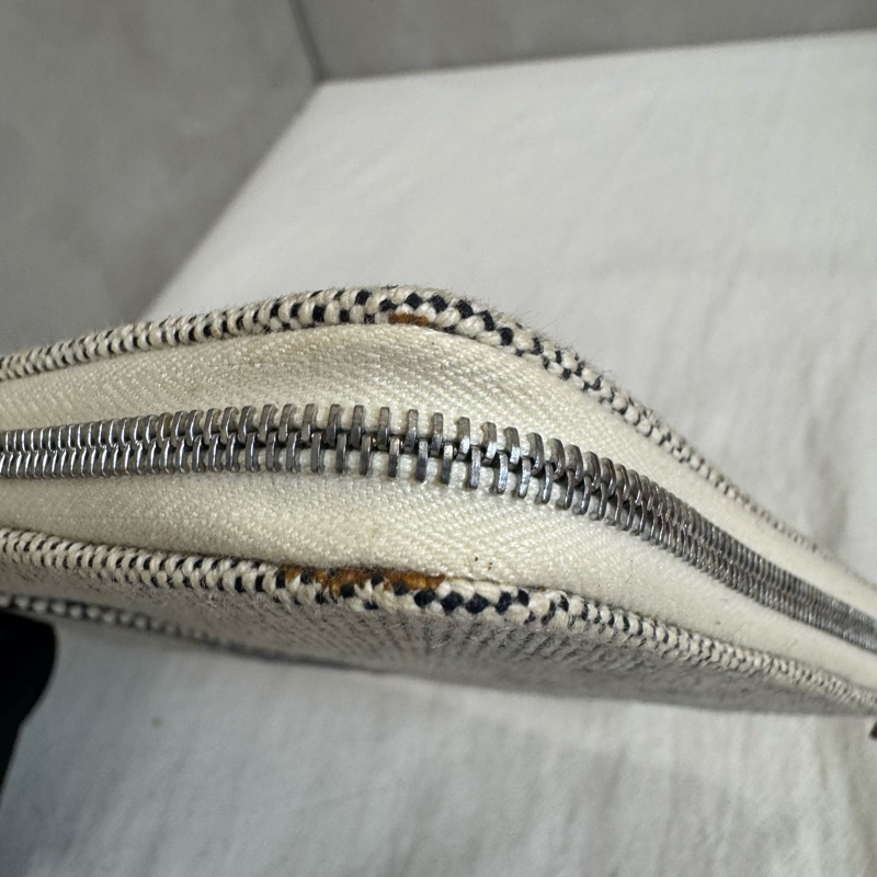 Hermes 黑拼色帆布亞麻ㄇ字拉鏈多功能手拿包-22