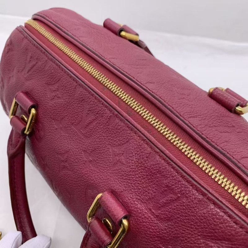 二手 LVSpeedy25 酒紅色枕頭包經典牛皮老花壓紋手提包斜挎包女款，經典必入百搭便攜～通勤必備款～有鎖鑰匙～尺寸約：25×19×15cm-2