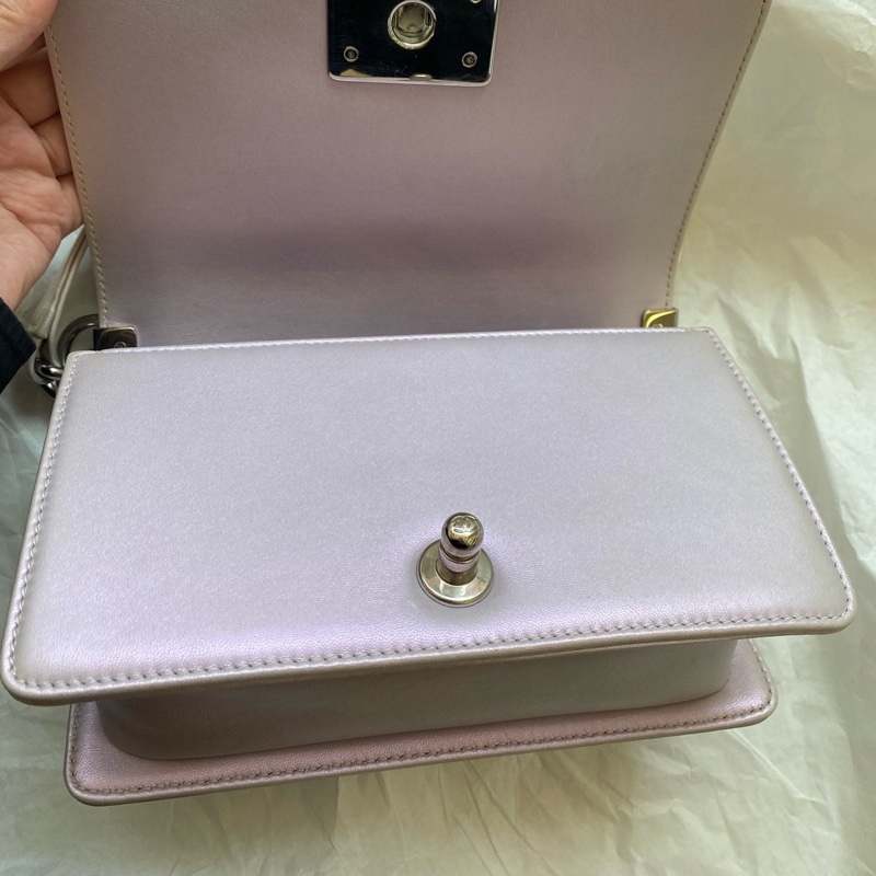 Chanel香奈兒 炫彩珠光色v紋leboy小號鏈條單肩包 25開有卡-14