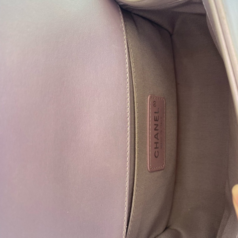 Chanel香奈兒 炫彩珠光色v紋leboy小號鏈條單肩包 25開有卡-15